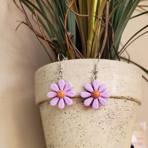 Purple Daisy Flower Earrings
